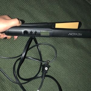 Revlon straightener